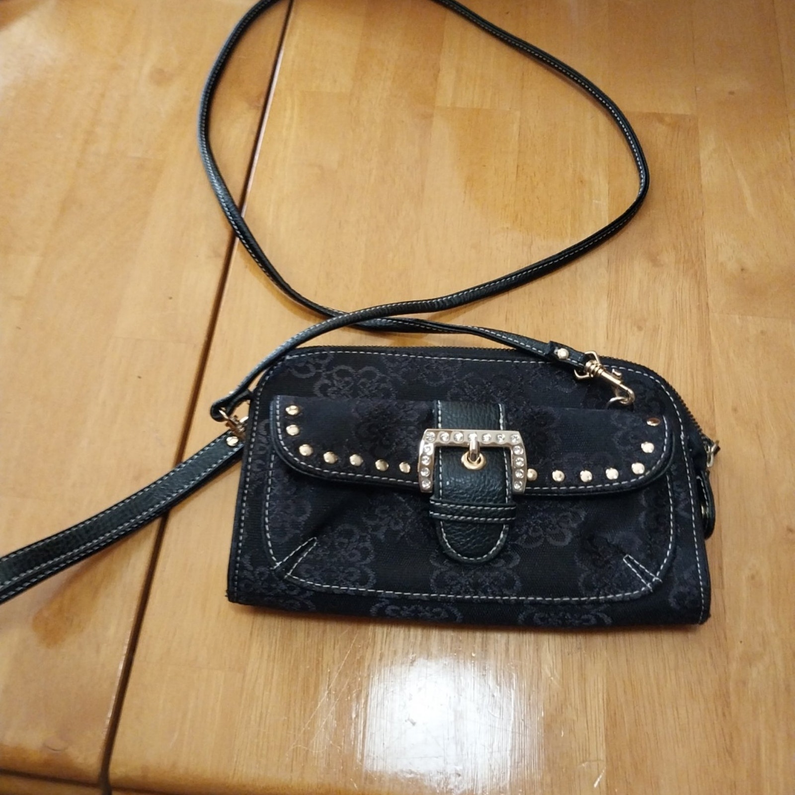 Kathy Van Zeeland Crossbody